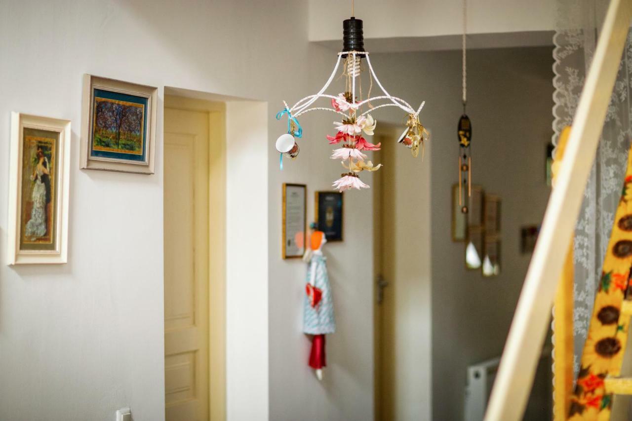 Art House Kutateli Hotel Tskaltubo Buitenkant foto