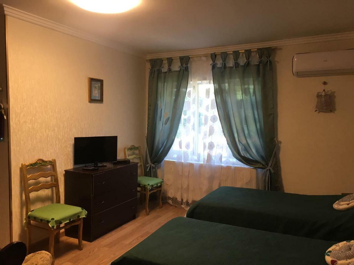 Art House Kutateli Hotel Tskaltubo Buitenkant foto